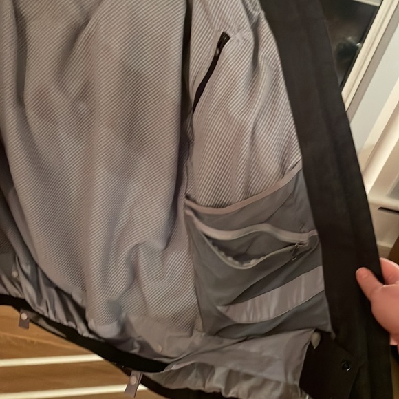 Patagonia, circa 2005. Dark grey ski parka shell, size L. - Picture 4 of 6